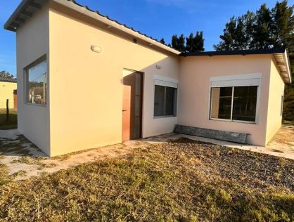 Casa a estrenar en Nueva Helvecia